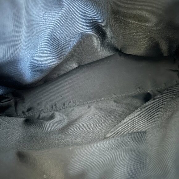 【9.28】#4 Preowned Value $400 Gucci GG Surpreme Tote - Picture 8 of 12